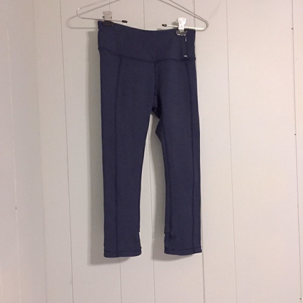Calia essential capri leggings 